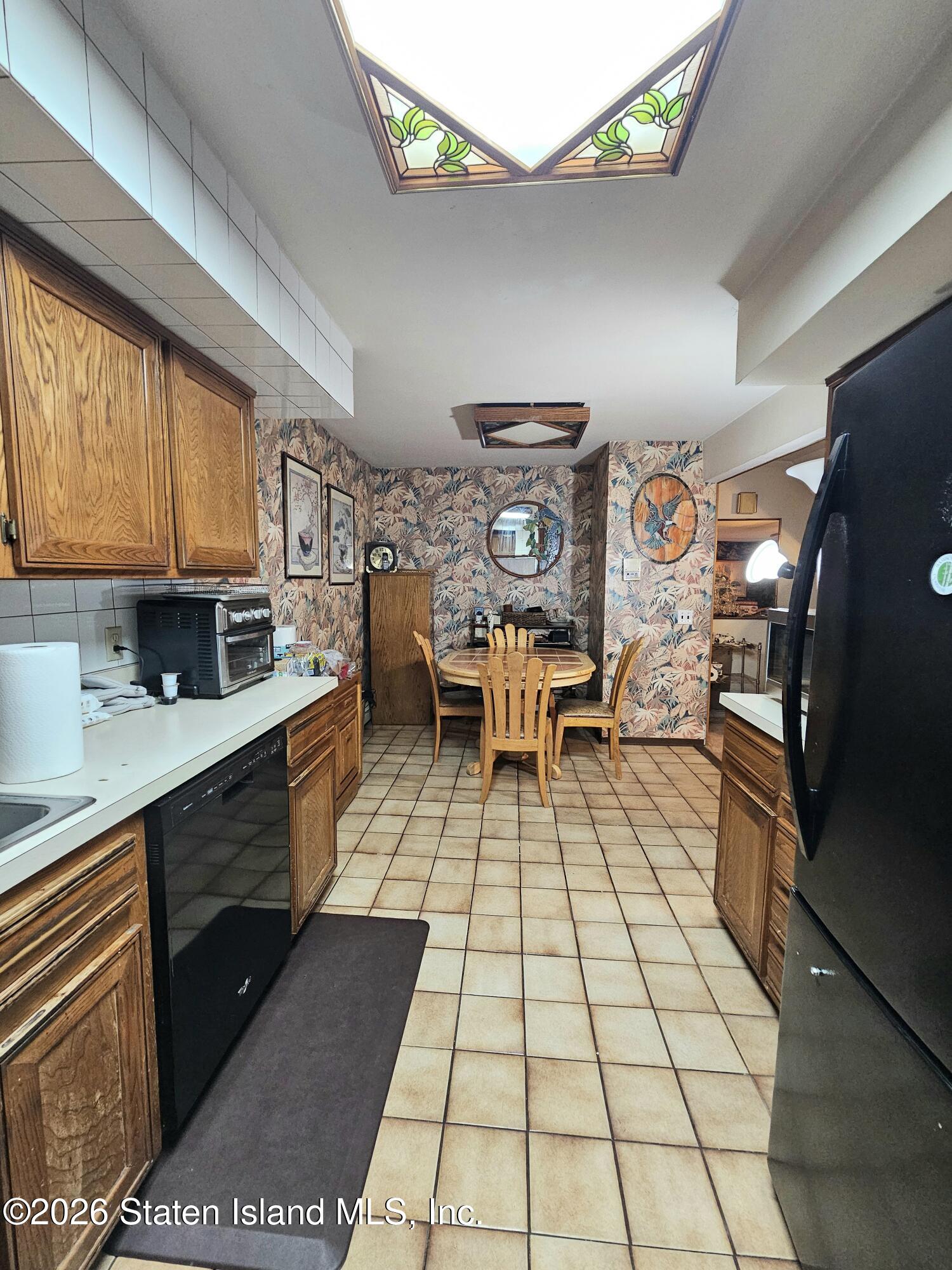 27a Daffodil Lane 102 Image 4