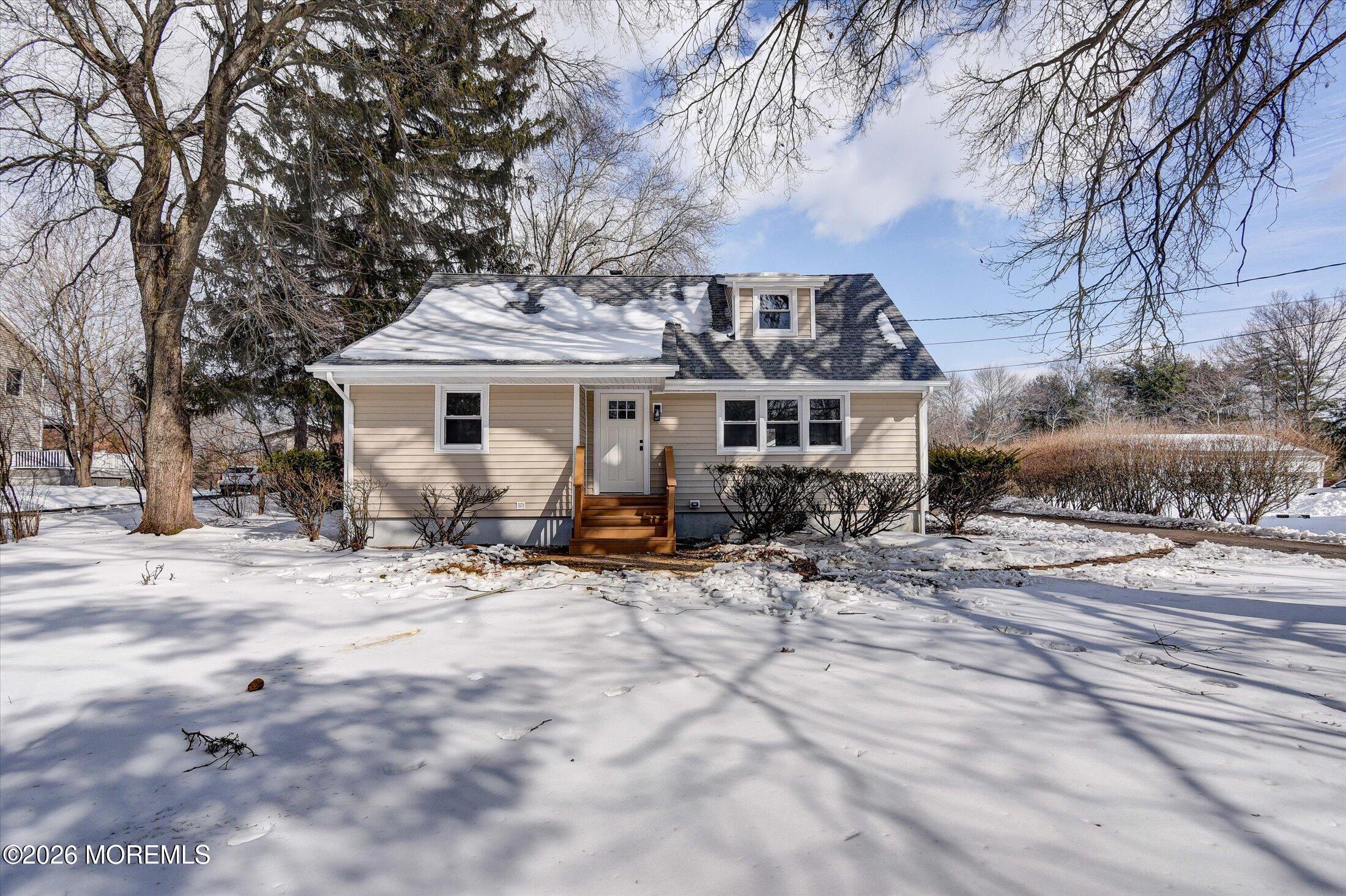 80 Freehold Road Image 1