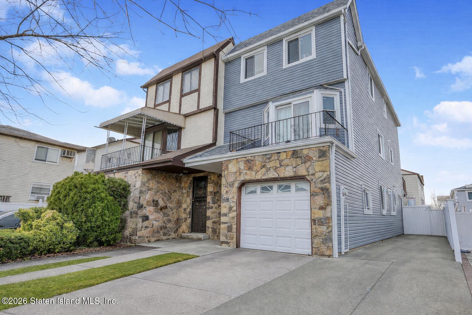 52 Gadsen Place Image 1
