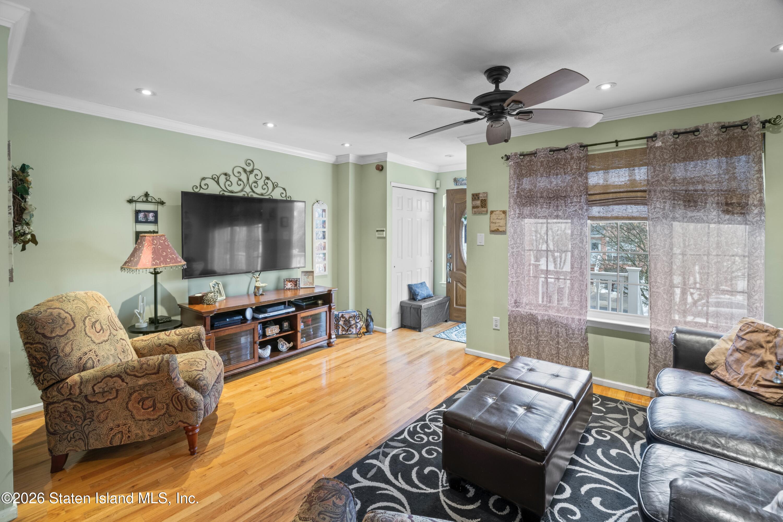 1089 Sheldon Avenue Image 4