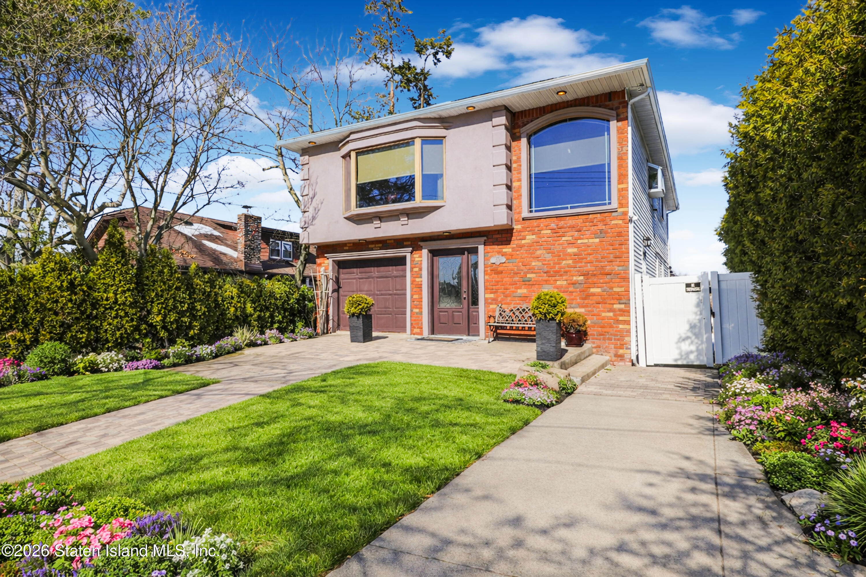 569 Jefferson Boulevard Image 2