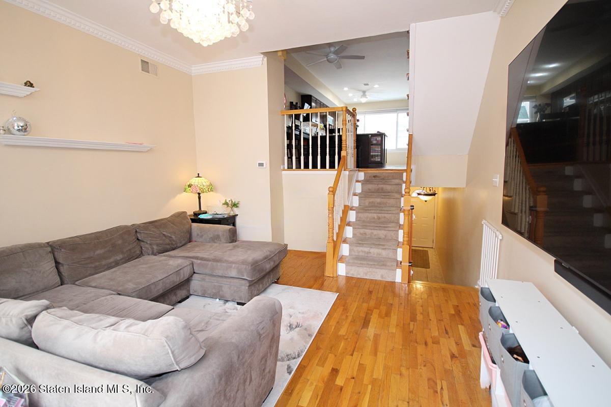 45 Woodcutters Lane Image 5