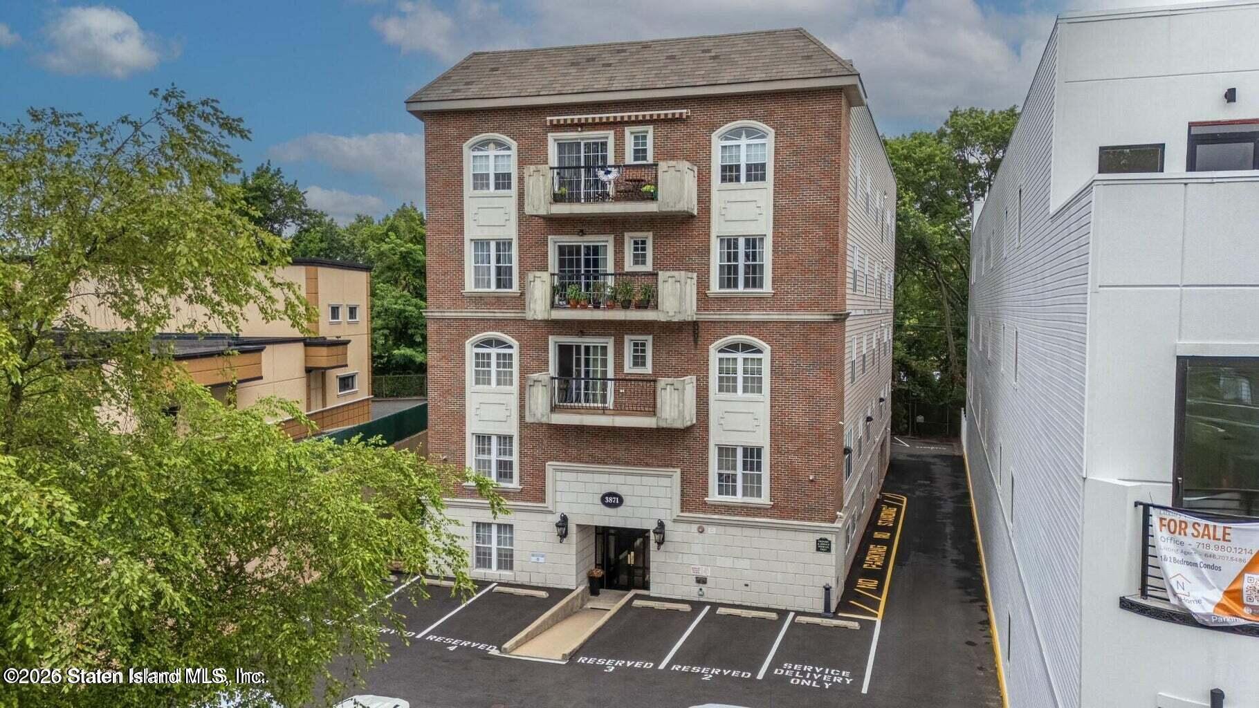 3871 Amboy Road 303 Image 1