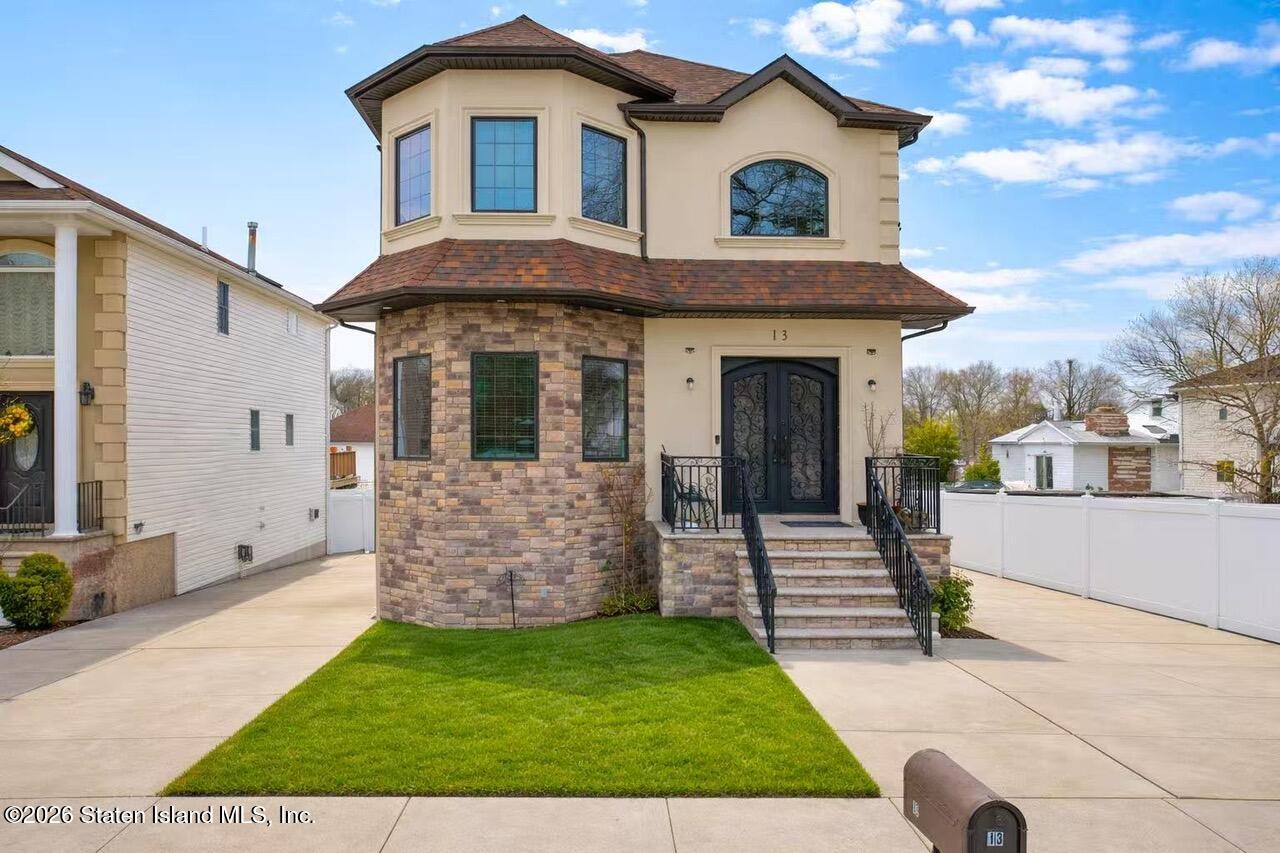13 Ruxton Avenue Image 1