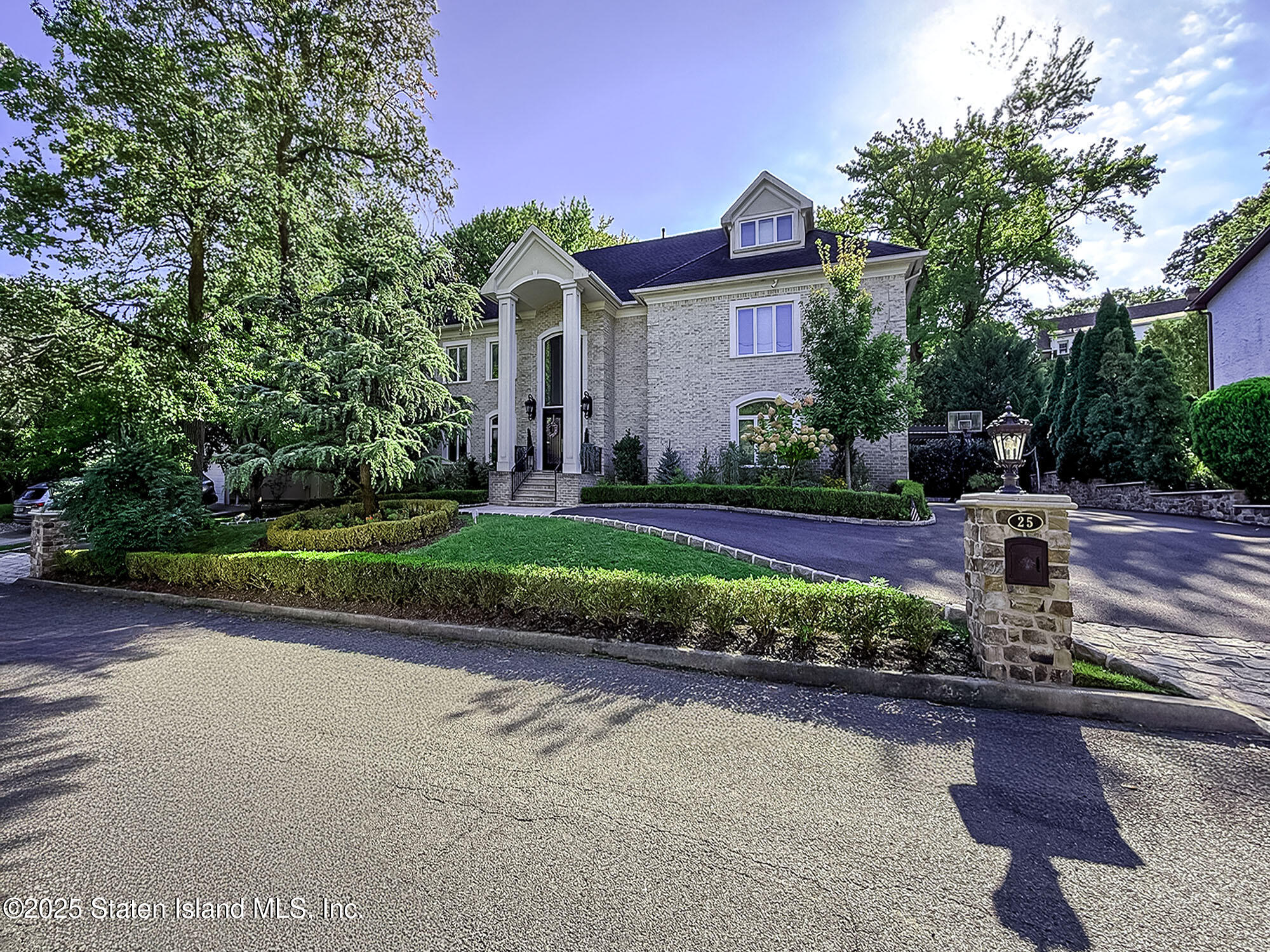 25 Beebe Street Image 1