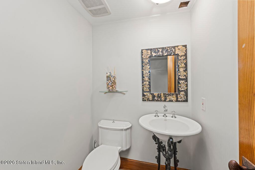 121 Windermere Road, Staten Island, NY, 10305 image 13