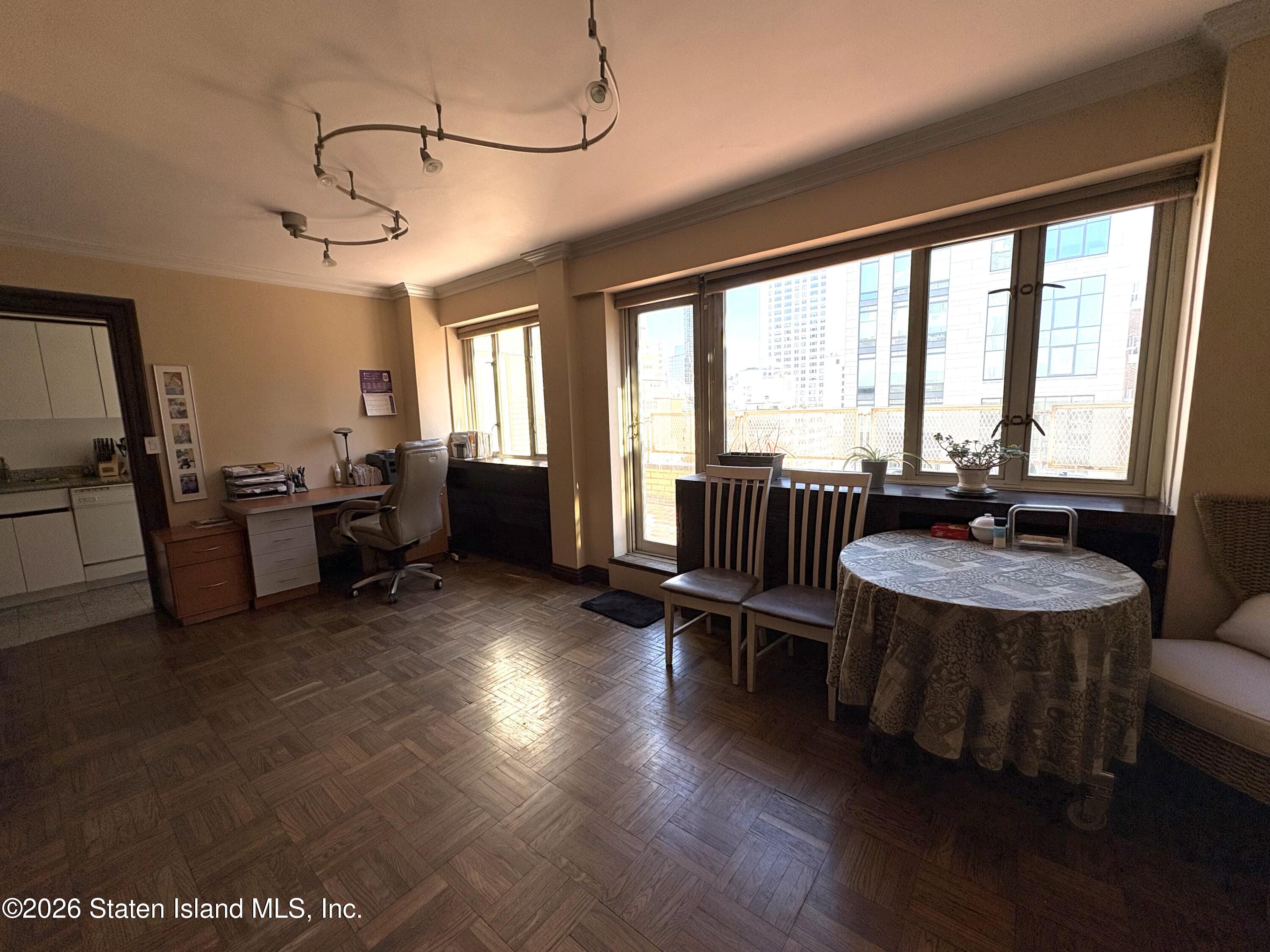 166 E 63rd Street 16d Image 4