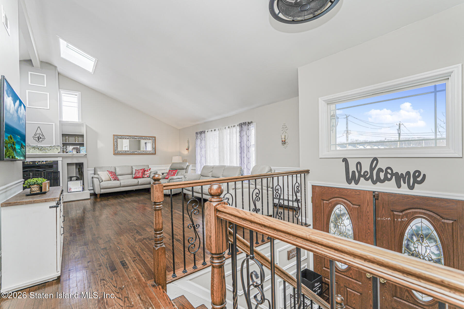 694 Maguire Avenue Image 5