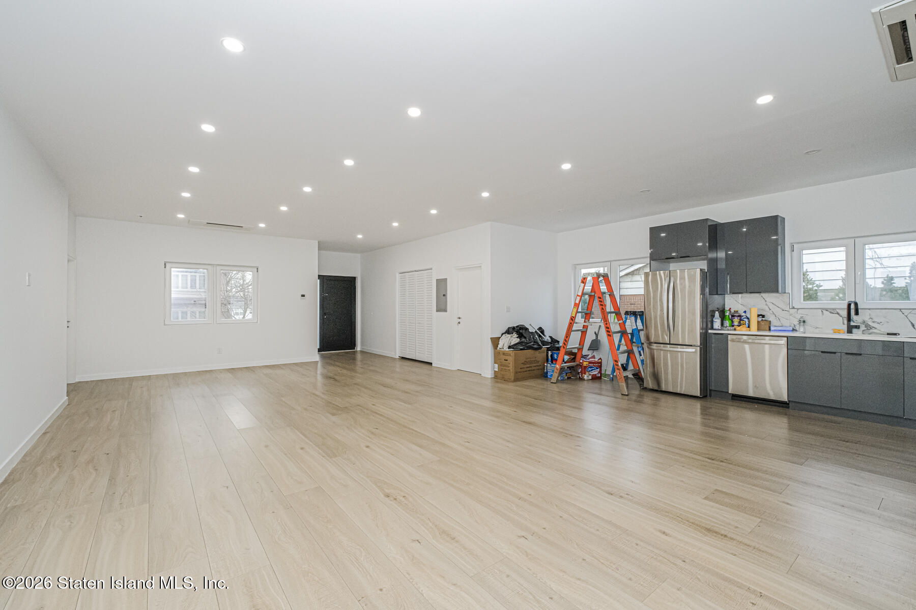 205 Hawthorne Avenue, Staten Island, NY, 10314 image 29