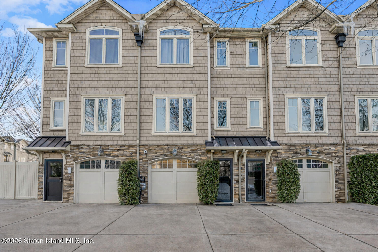 182 Roman Avenue Image 1