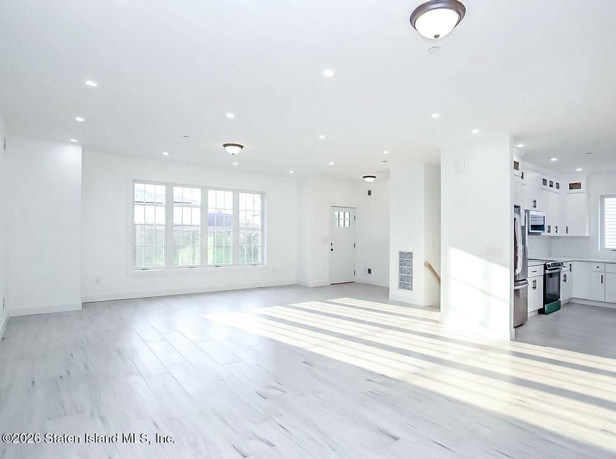 80 Sprague Avenue Image 4