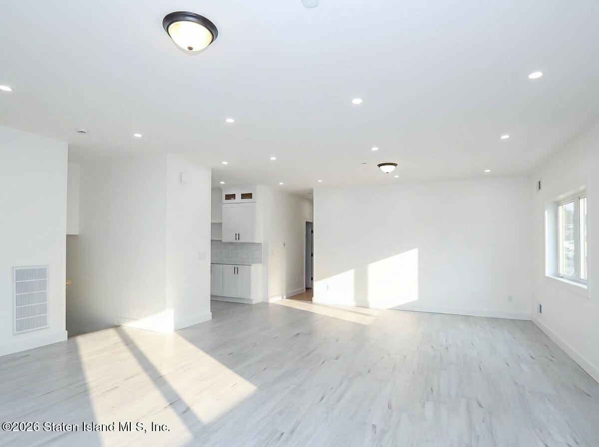 80 Sprague Avenue Image 5