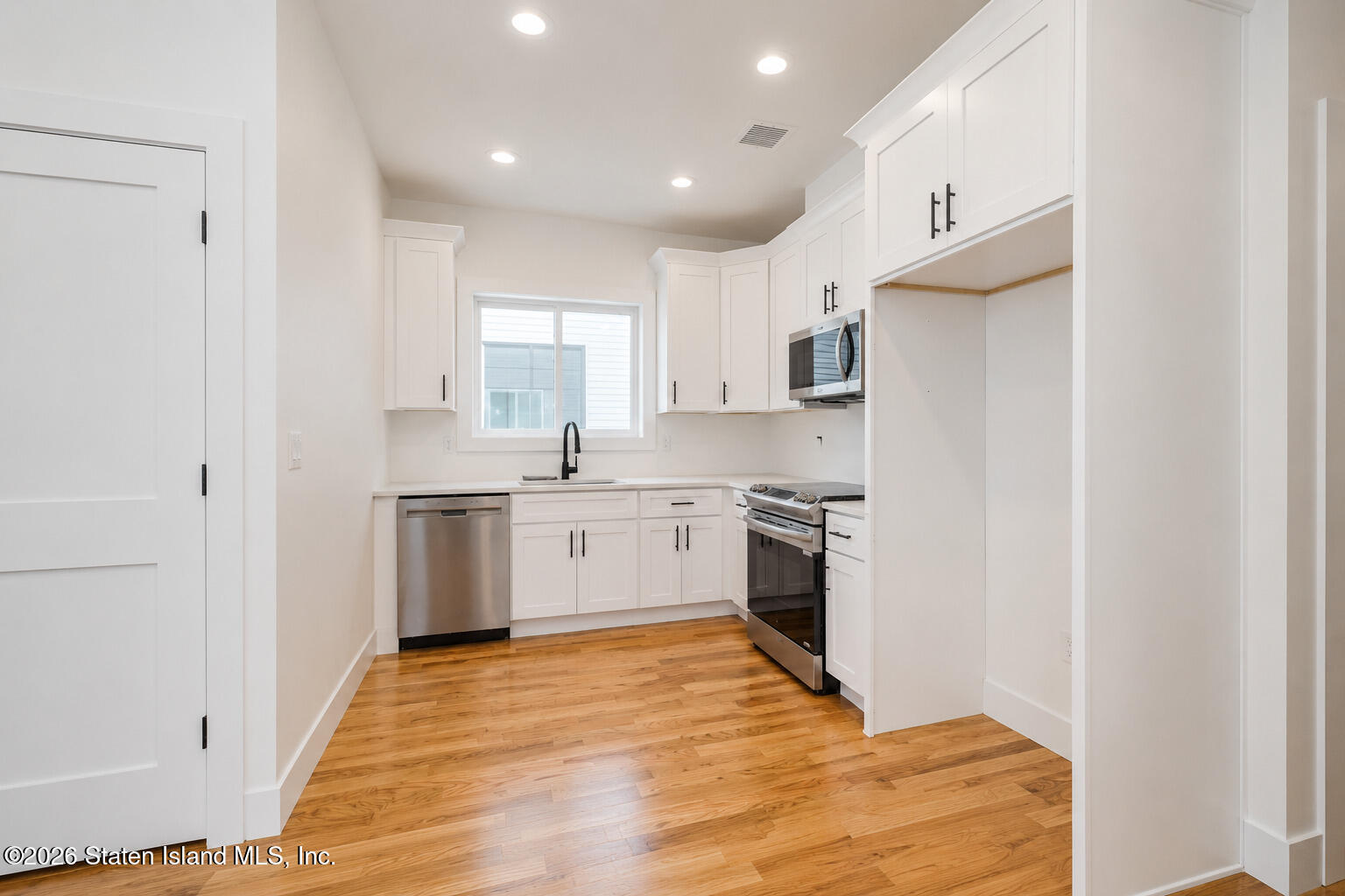 4697 Amboy Road, Staten Island, NY, 10312 image 7