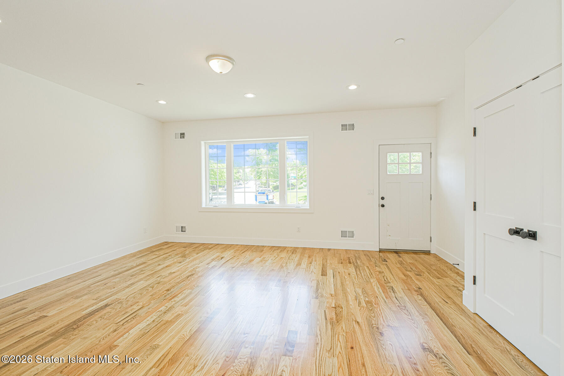 4691 Amboy Road, Staten Island, NY, 10312 image 8