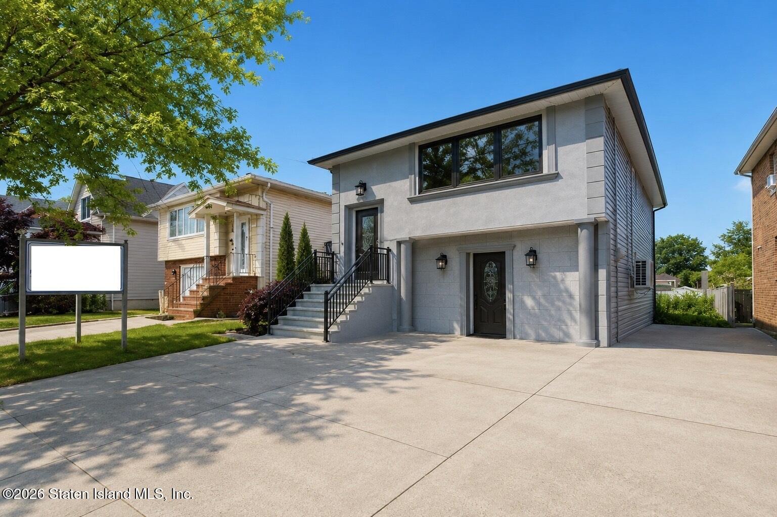 3767 Richmond Avenue Image 2