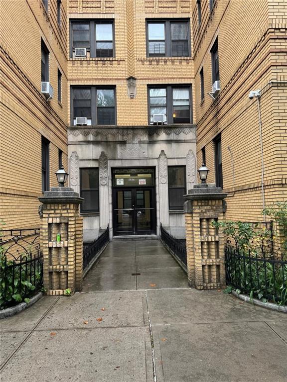 1053 East 13th Street D1 Image 1
