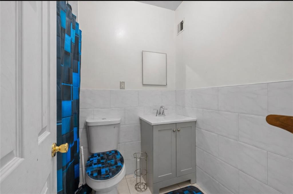 10 Gunther Place, Brooklyn, New York, 11233 image 6