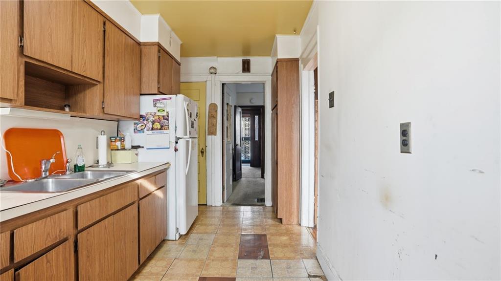 264 Sterling Street, Brooklyn, New York, 11225 image 17