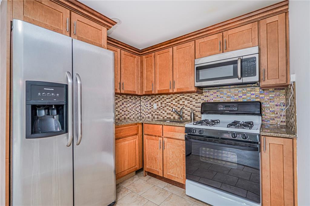 3165 Emmons Avenue 3I, Brooklyn, New York, 11235 image 21
