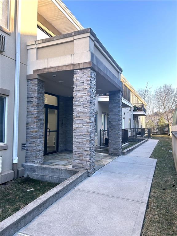1235 Forest Hill Road 1G Image 1