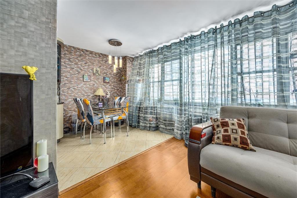 2942 West 5th Street 2J Image 3