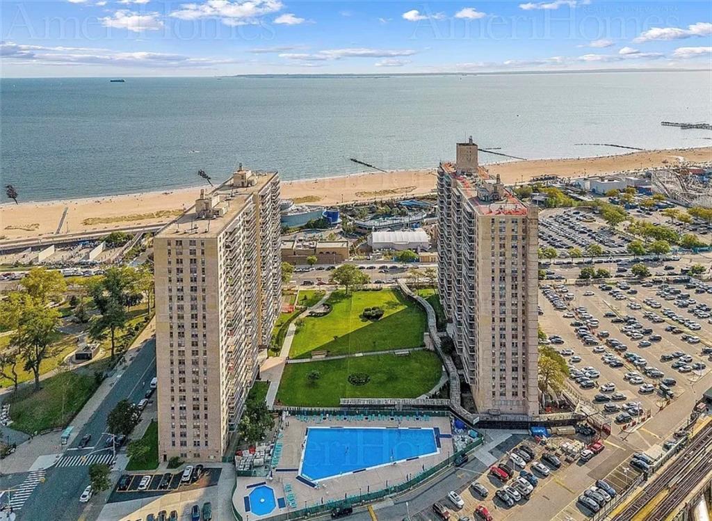 501 Surf Avenue 6R Image 1