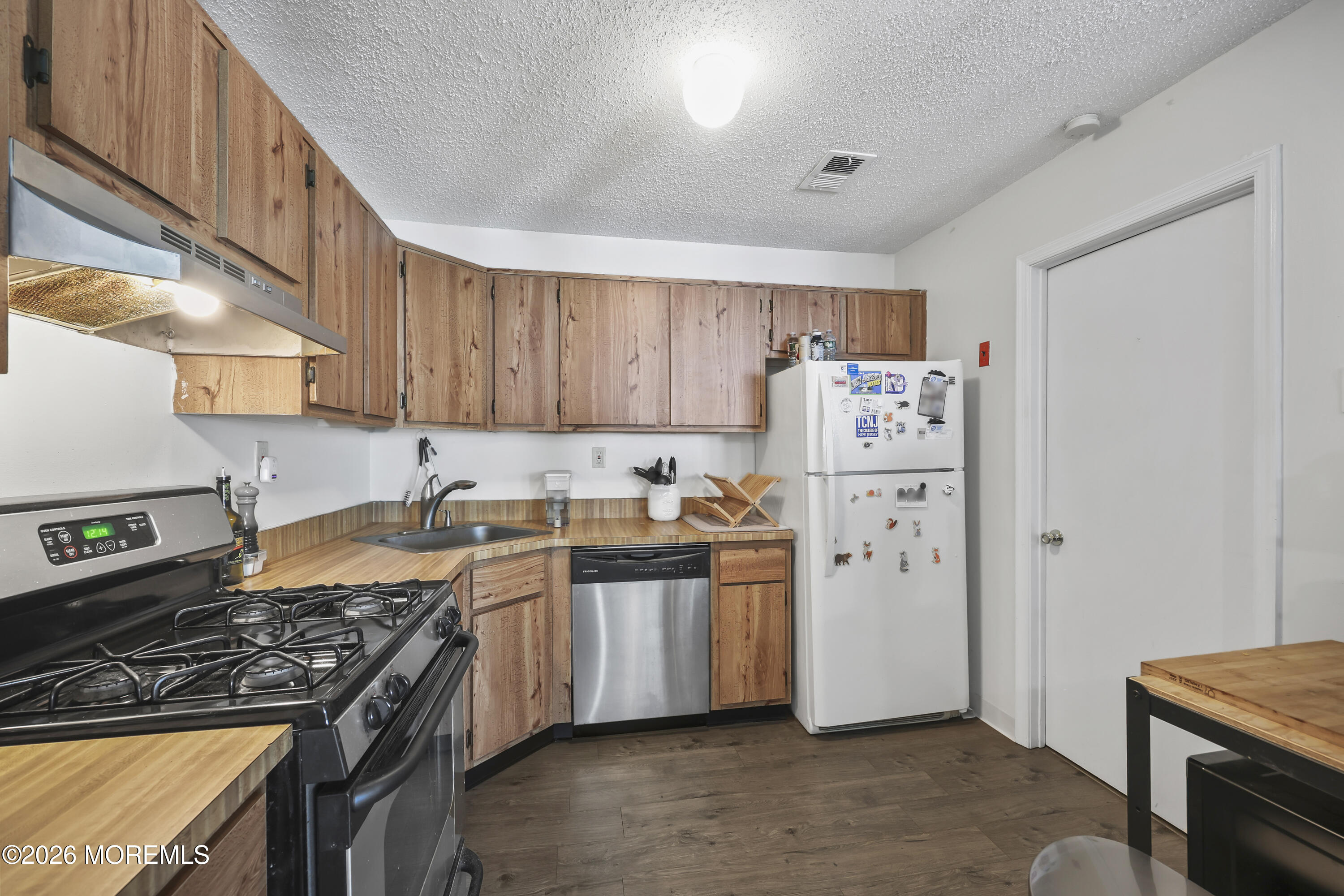 135 Frontier Way, Tinton Falls, NJ, 07753 image 8