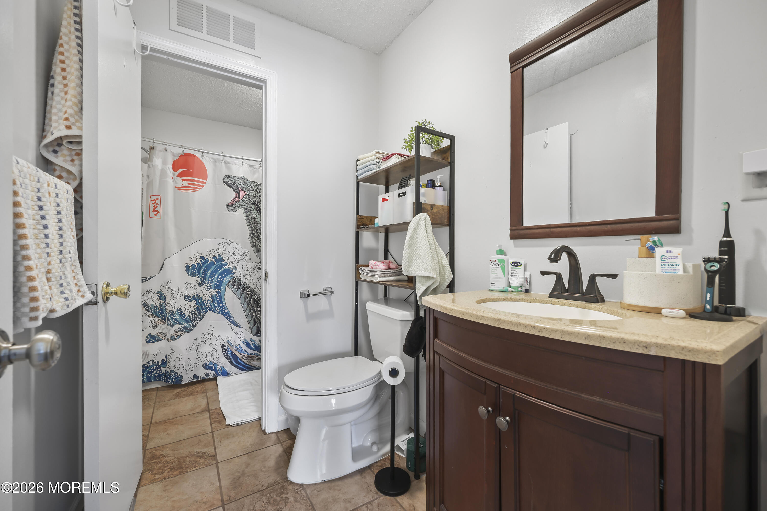 135 Frontier Way, Tinton Falls, NJ, 07753 image 12