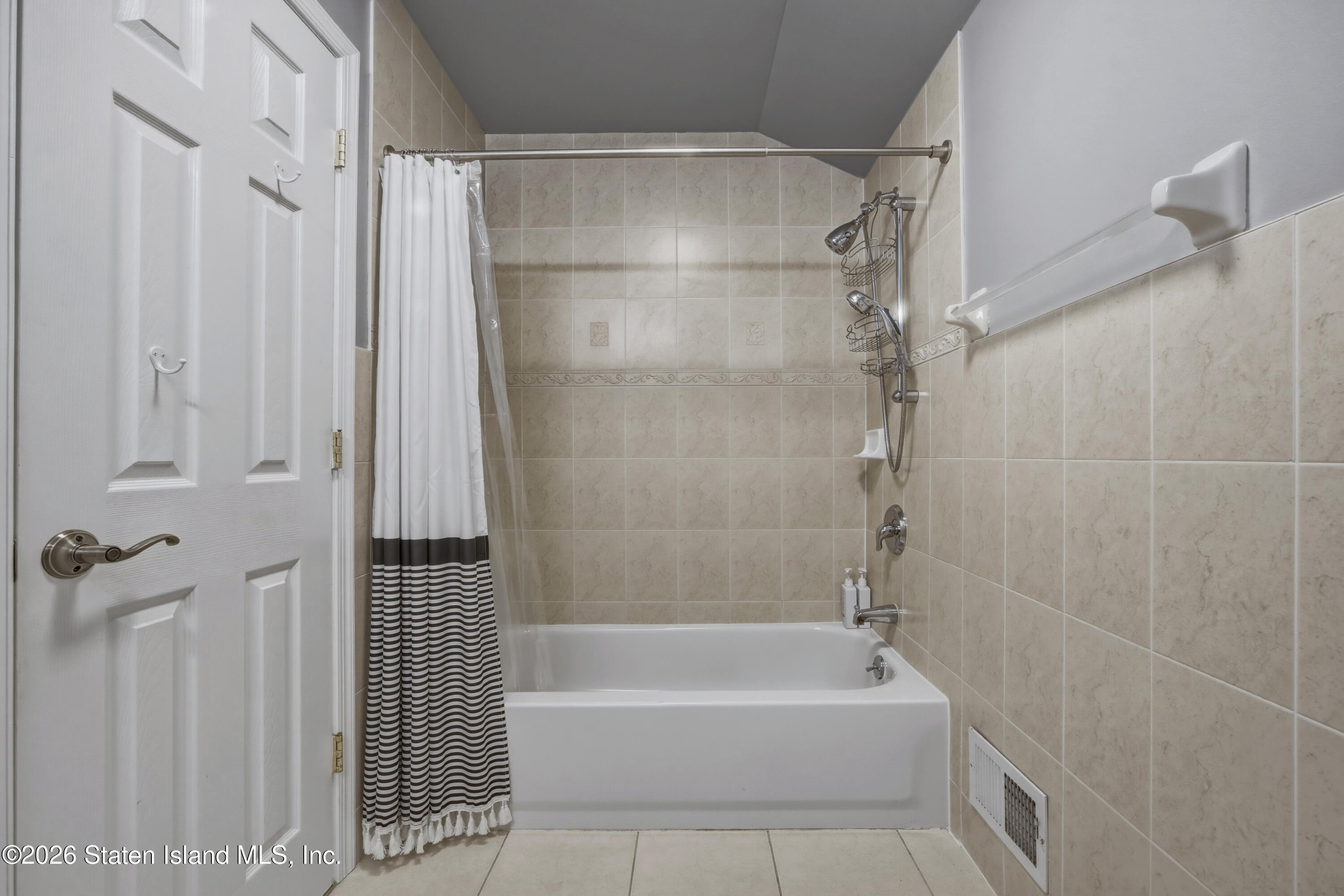 1622 Woodrow Road, Staten Island, NY, 10309 image 22
