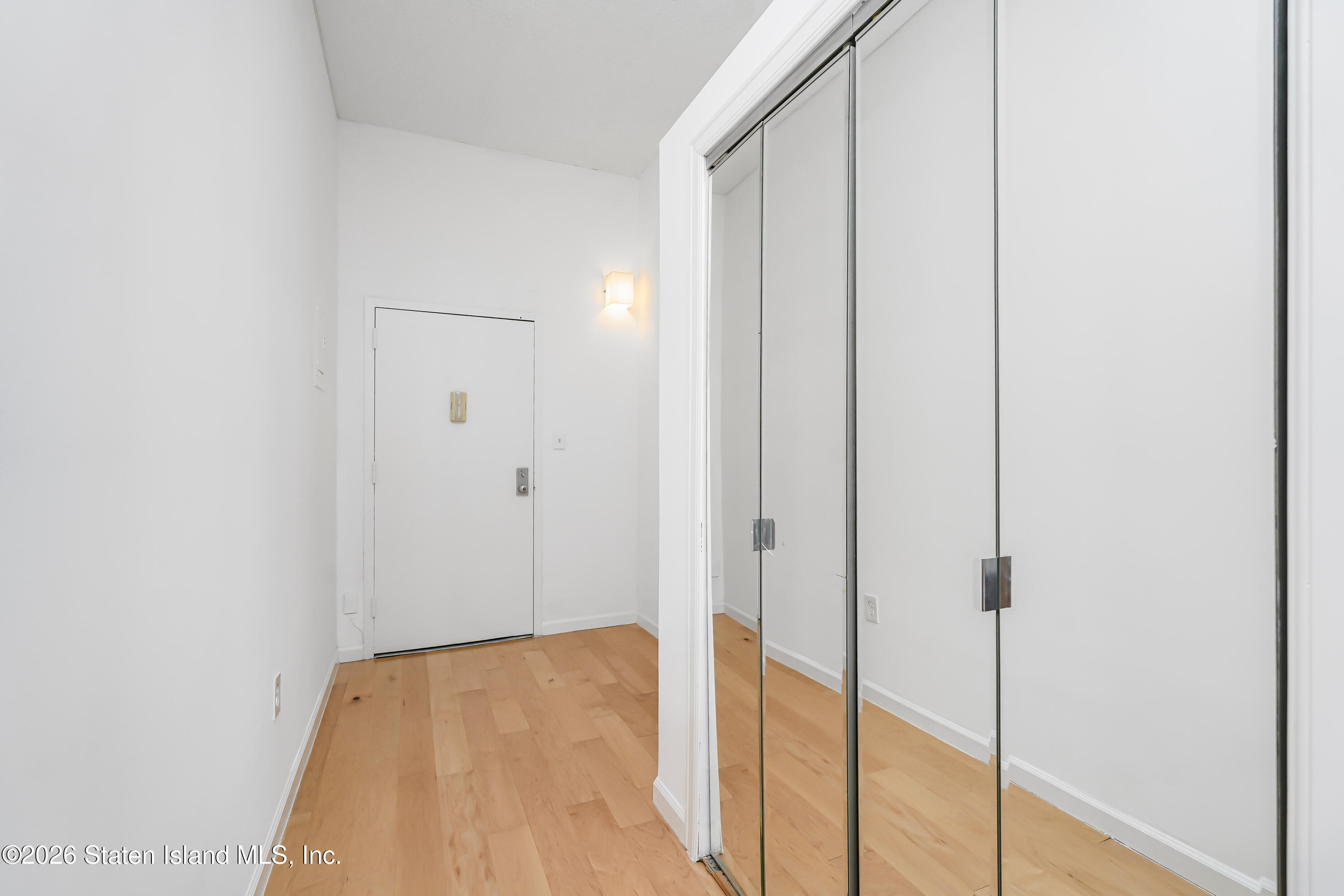 10 Bay Street Landing 5a Image 3