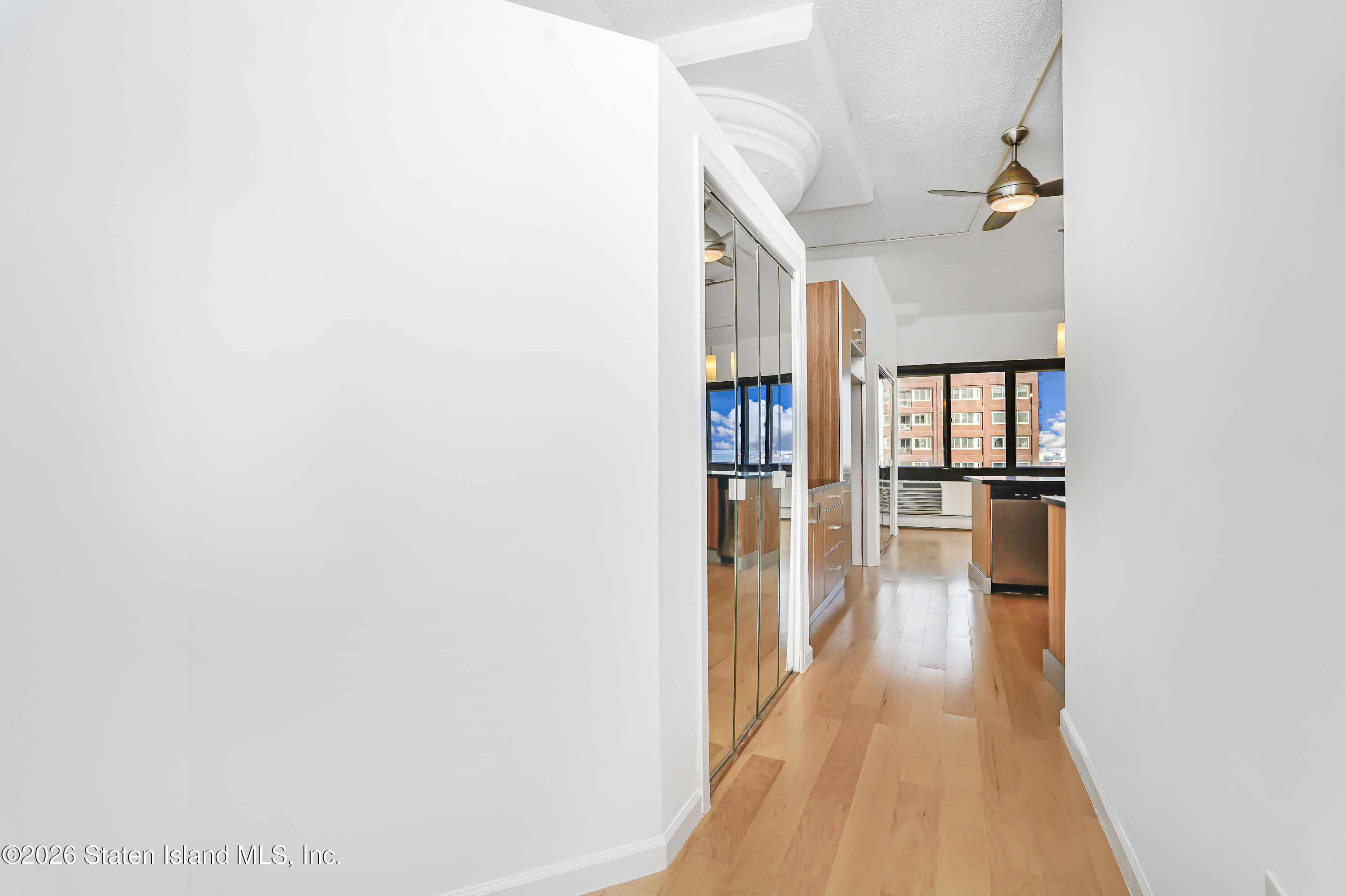 10 Bay Street Landing 5a Image 2