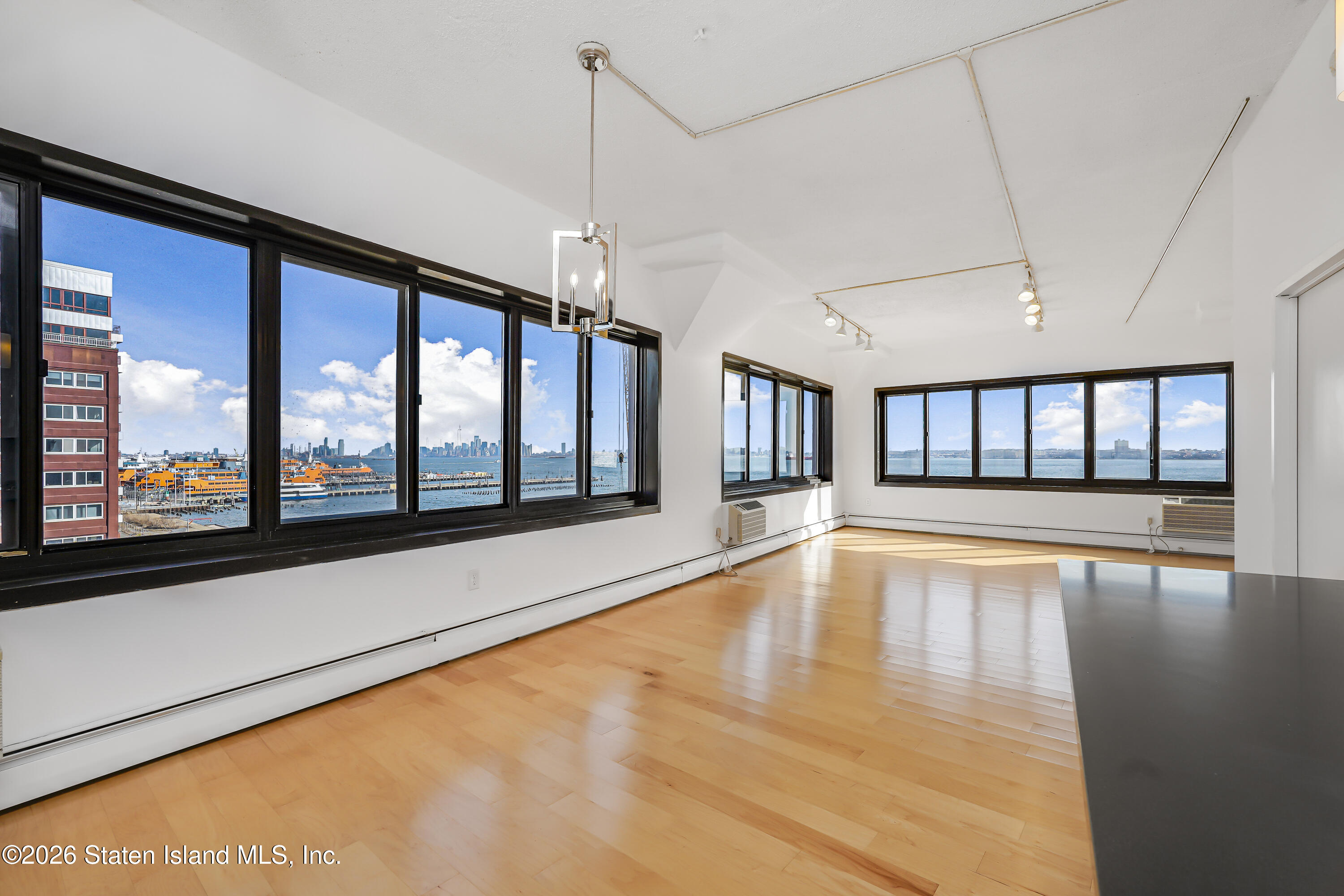 10 Bay Street Landing 5a Image 4