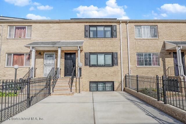 101 Beach Street Image 1