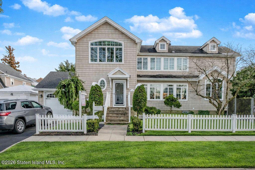 14 Morrison Avenue Image 1