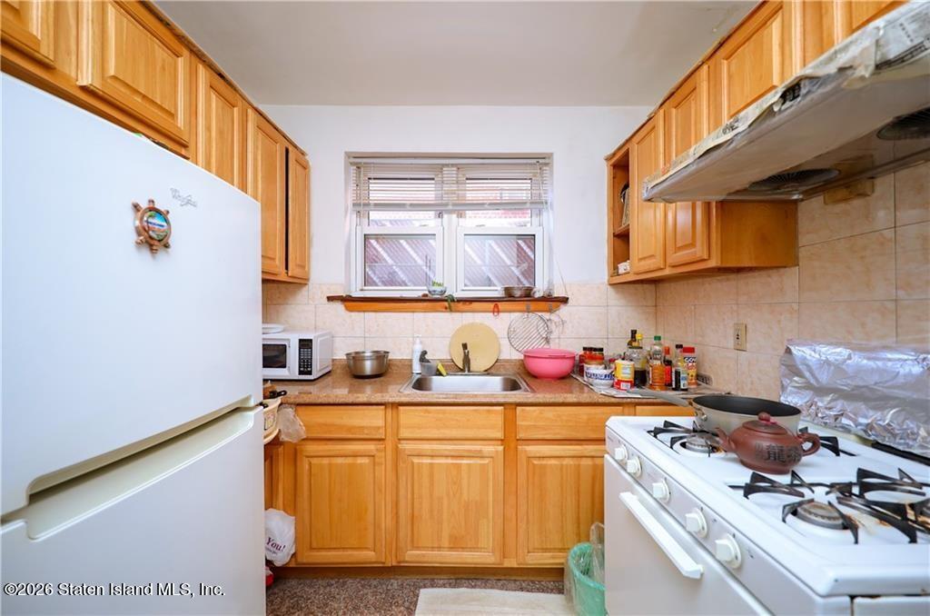 2516 Cropsey Avenue, Brooklyn, NY, 11214 image 6