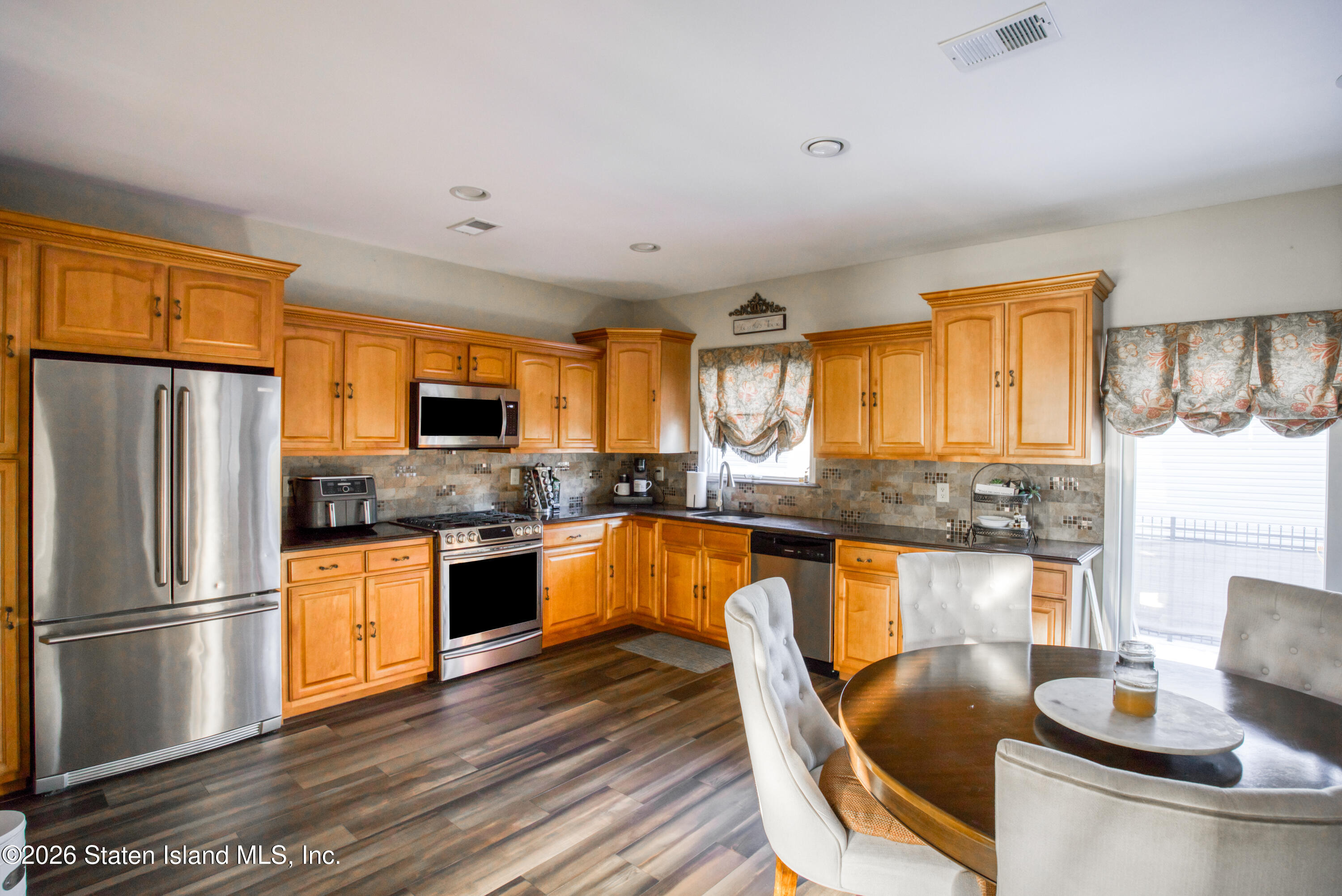477 Vernon Avenue, Staten Island, NY, 10309 image 16