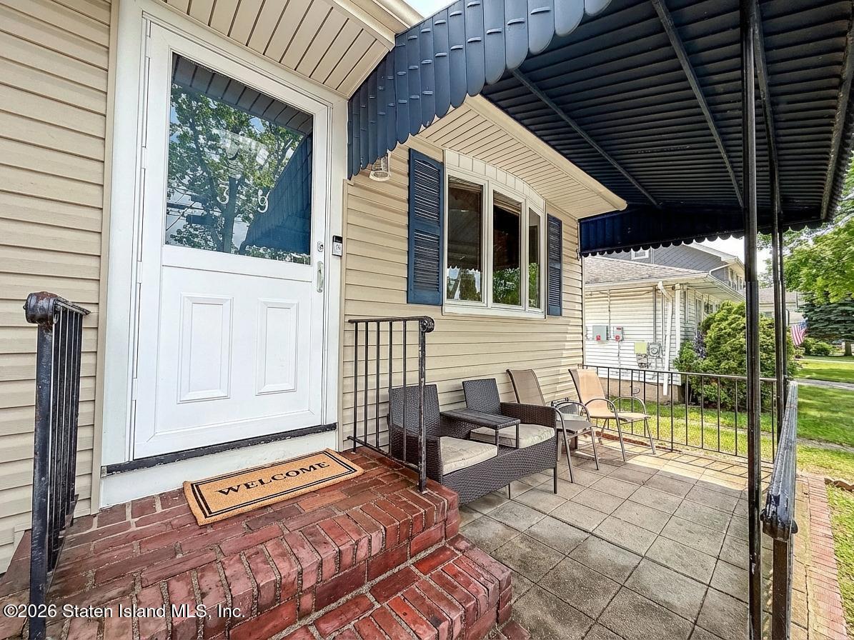 339 Rose Avenue Image 3