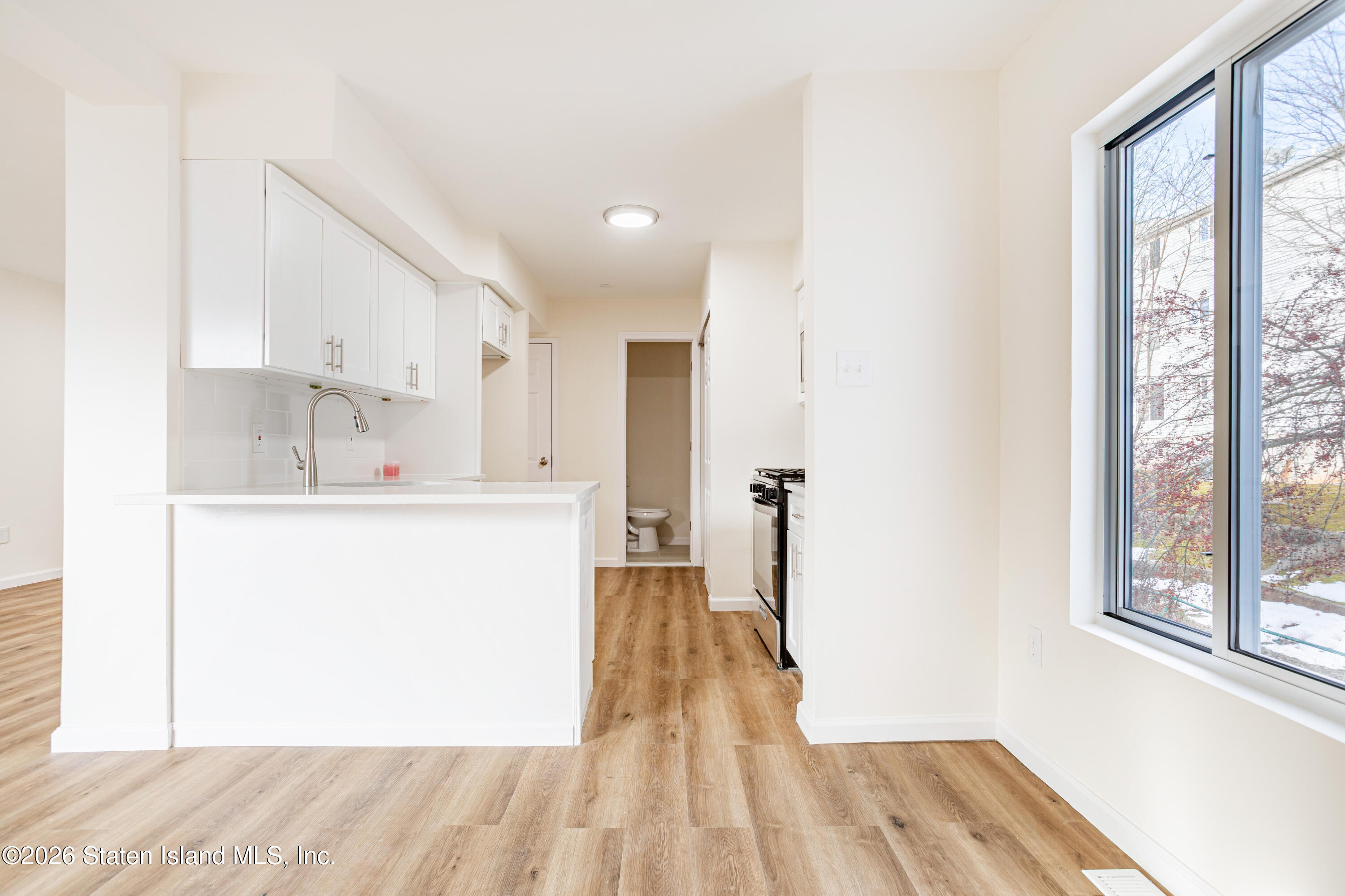 491 Ilyssa Way, Staten Island, NY, 10312 image 6