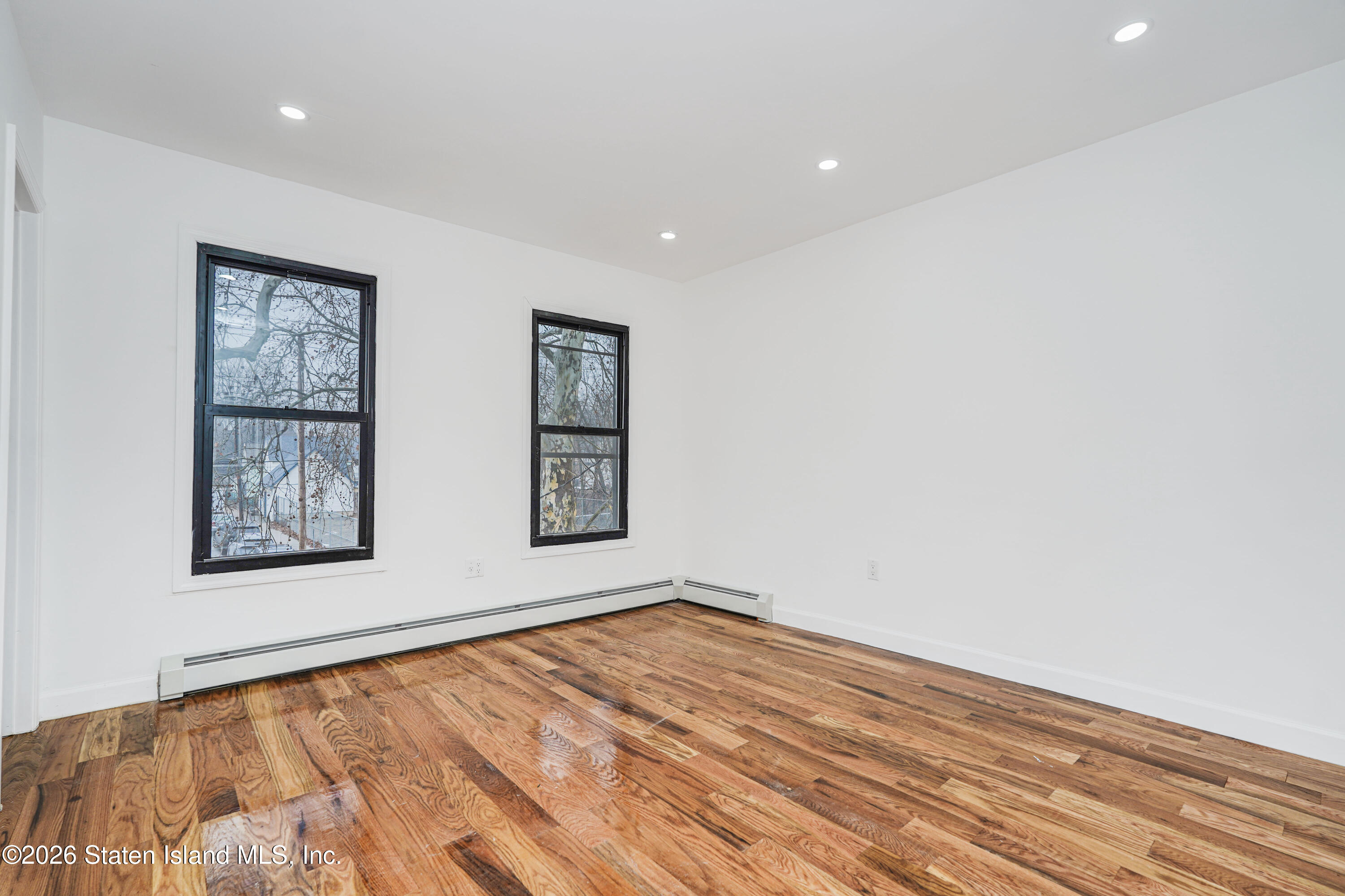 129 Simonson Avenue, Staten Island, NY, 10303 image 32