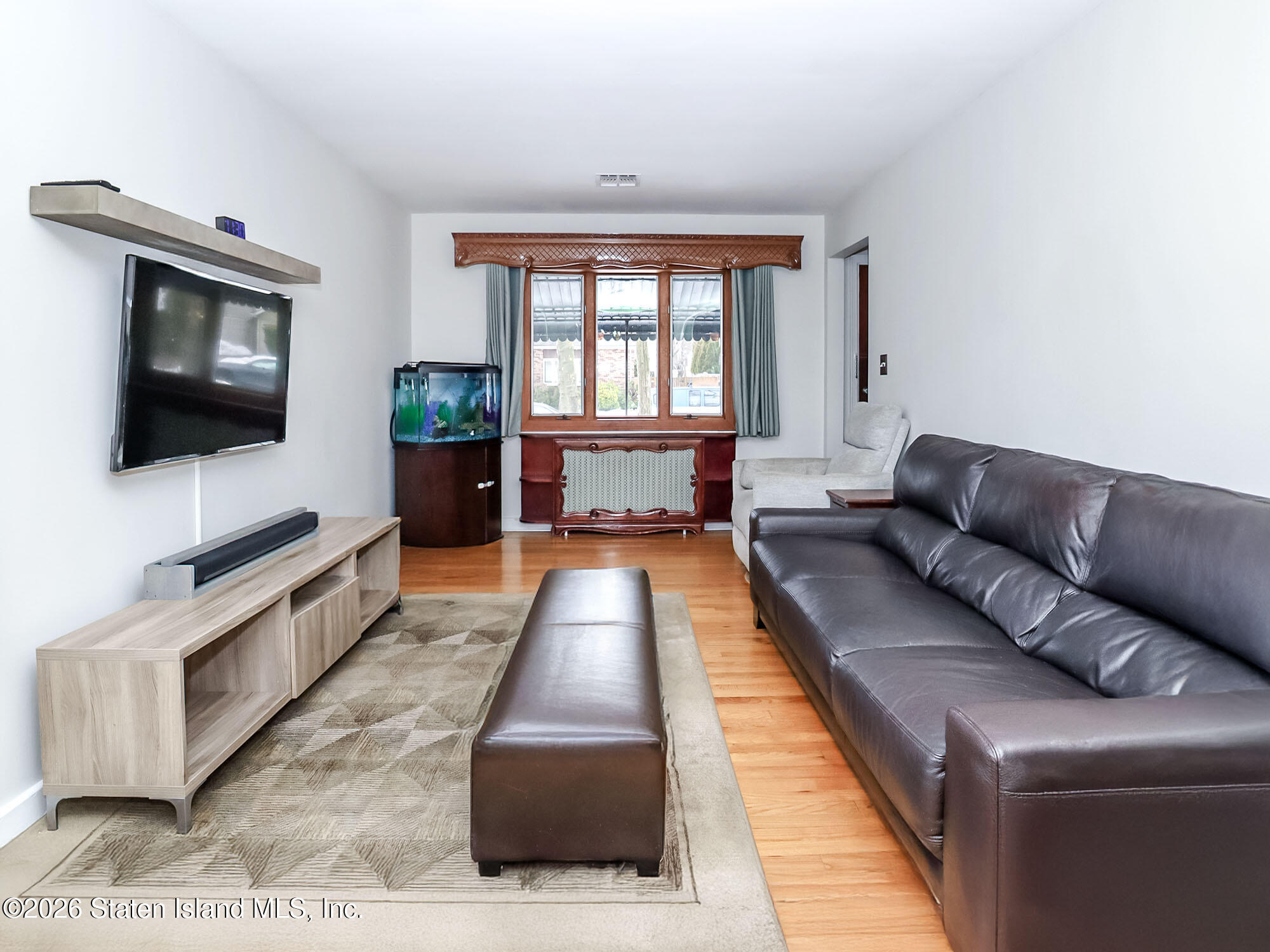 339 Rose Avenue Image 5