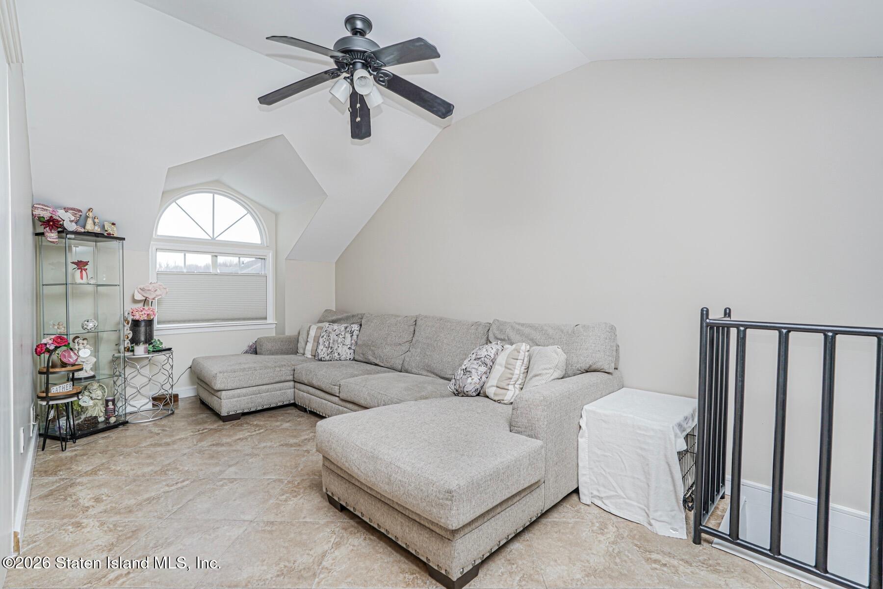 24 Darnell Lane, Staten Island, NY, 10309 image 9