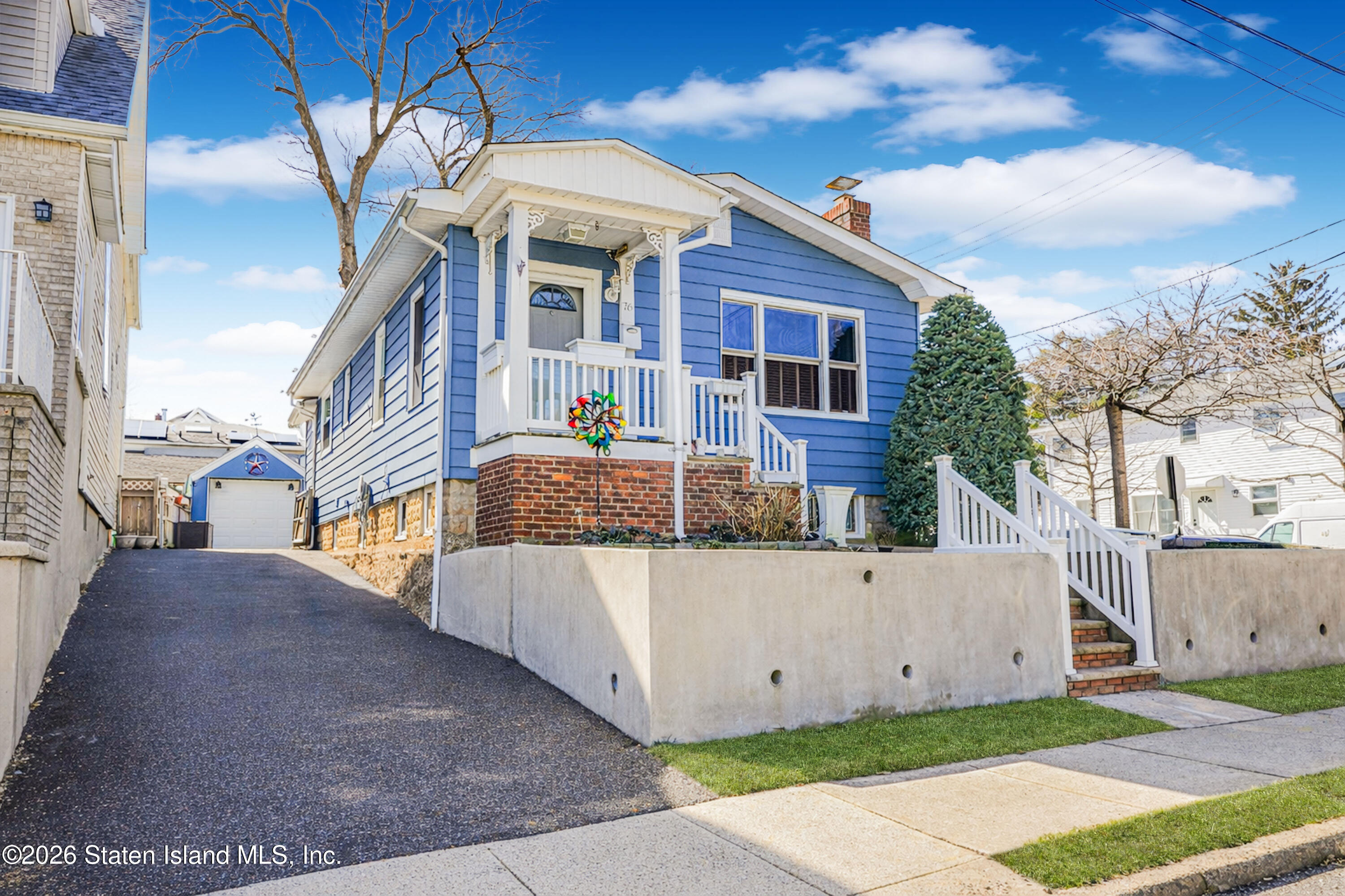 76 Whitman Avenue Image 1