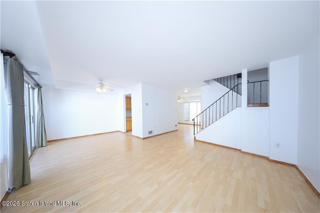 31 Barclay Circle, Staten Island, NY, 10312 image 8