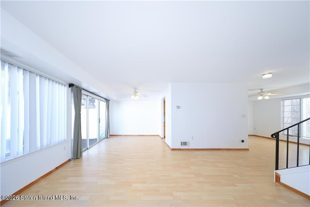 31 Barclay Circle, Staten Island, NY, 10312 image 9