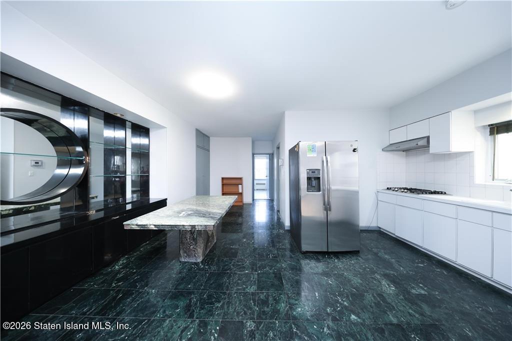 56 Bay 40th Street Image 3