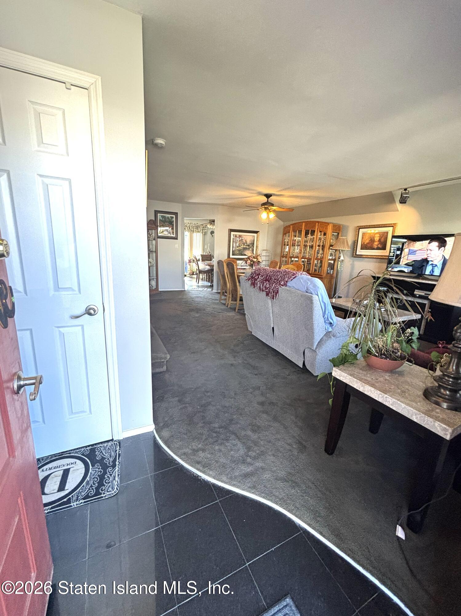 810 Sinclair Avenue Image 3