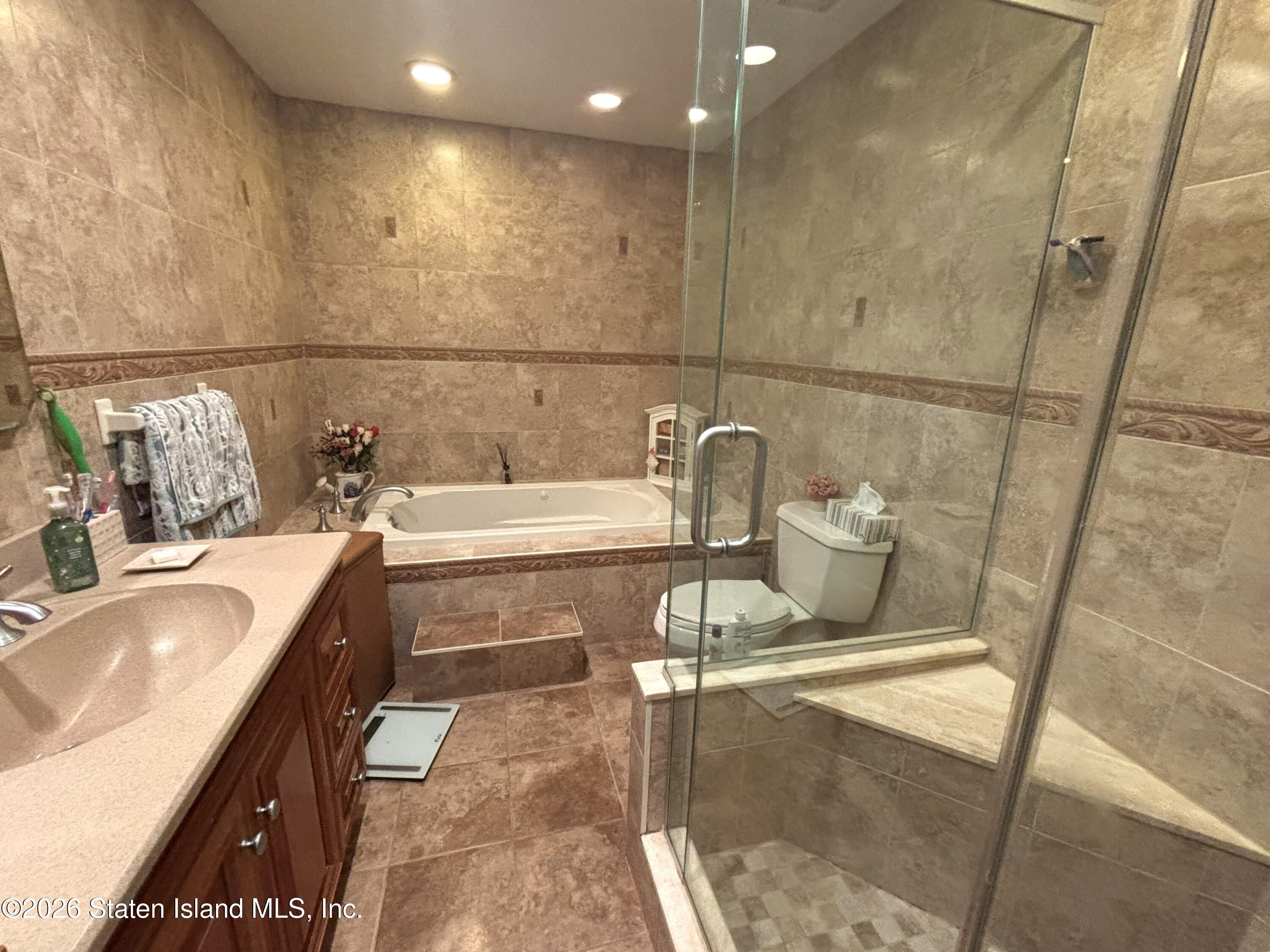 810 Sinclair Avenue, Staten Island, NY, 10309 image 13