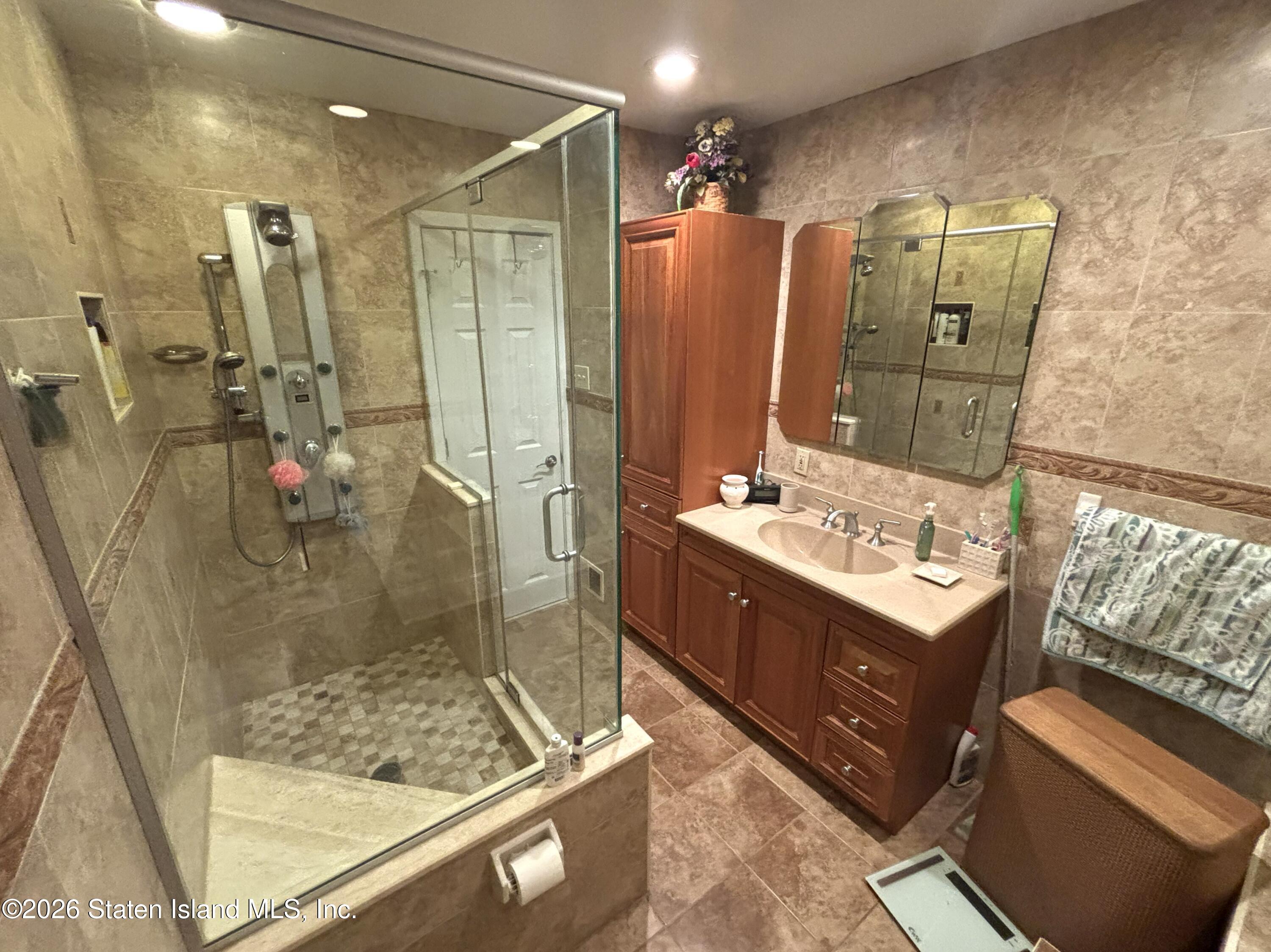810 Sinclair Avenue, Staten Island, NY, 10309 image 17