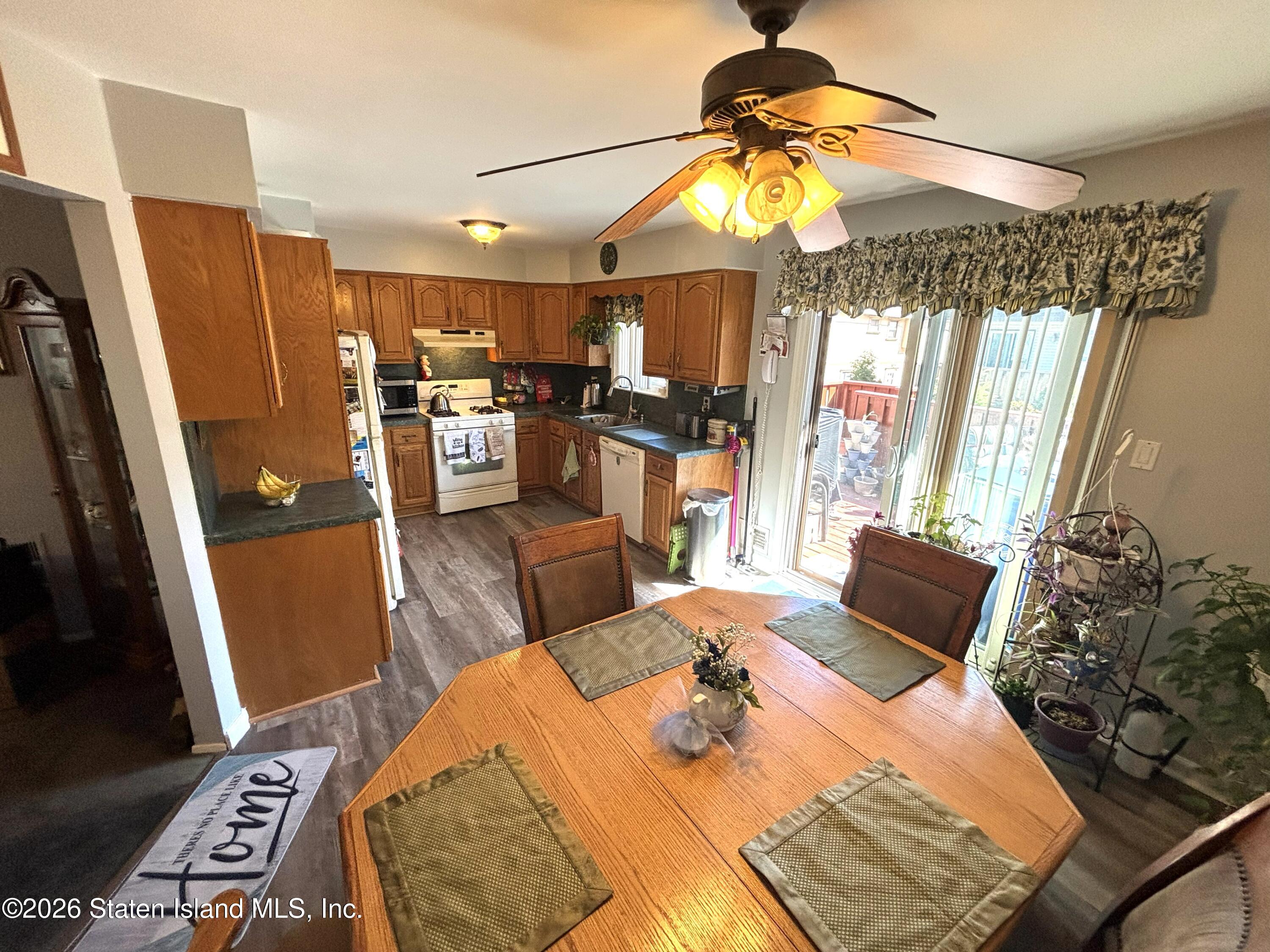 810 Sinclair Avenue, Staten Island, NY, 10309 image 9