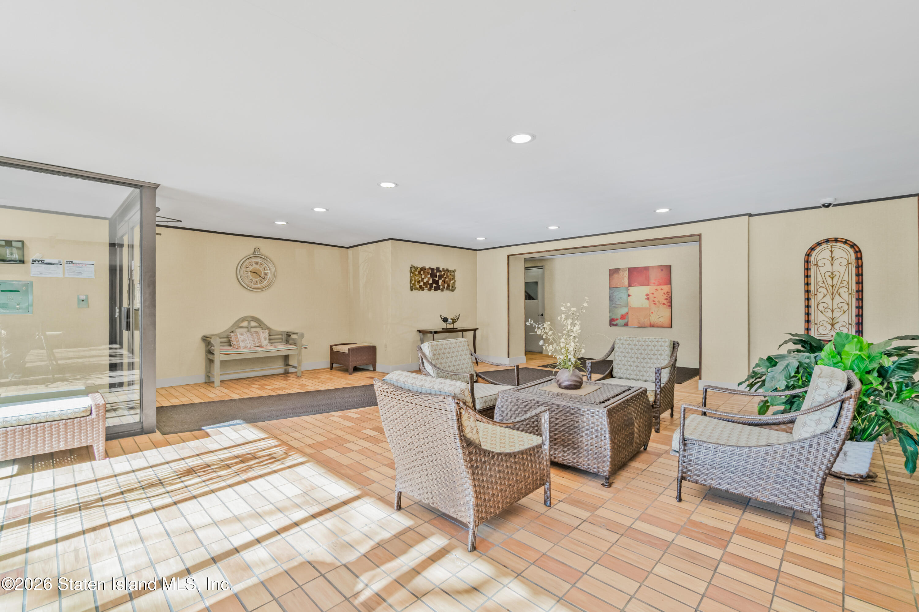 830 Howard Avenue 3a, Staten Island, NY, 10301 image 9